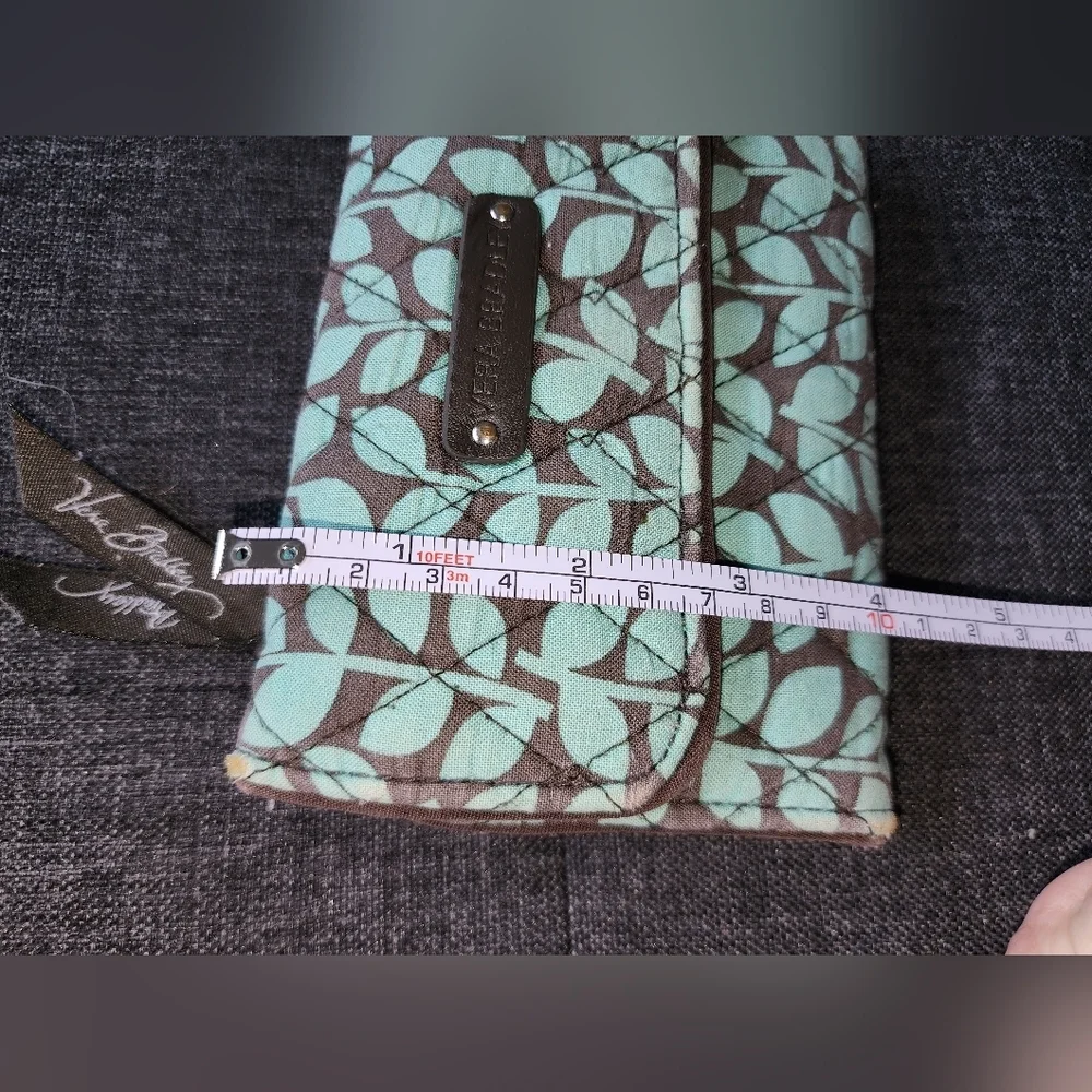 Preowned Vera Bradley Shower Vines wallet - Picture 3 of 11